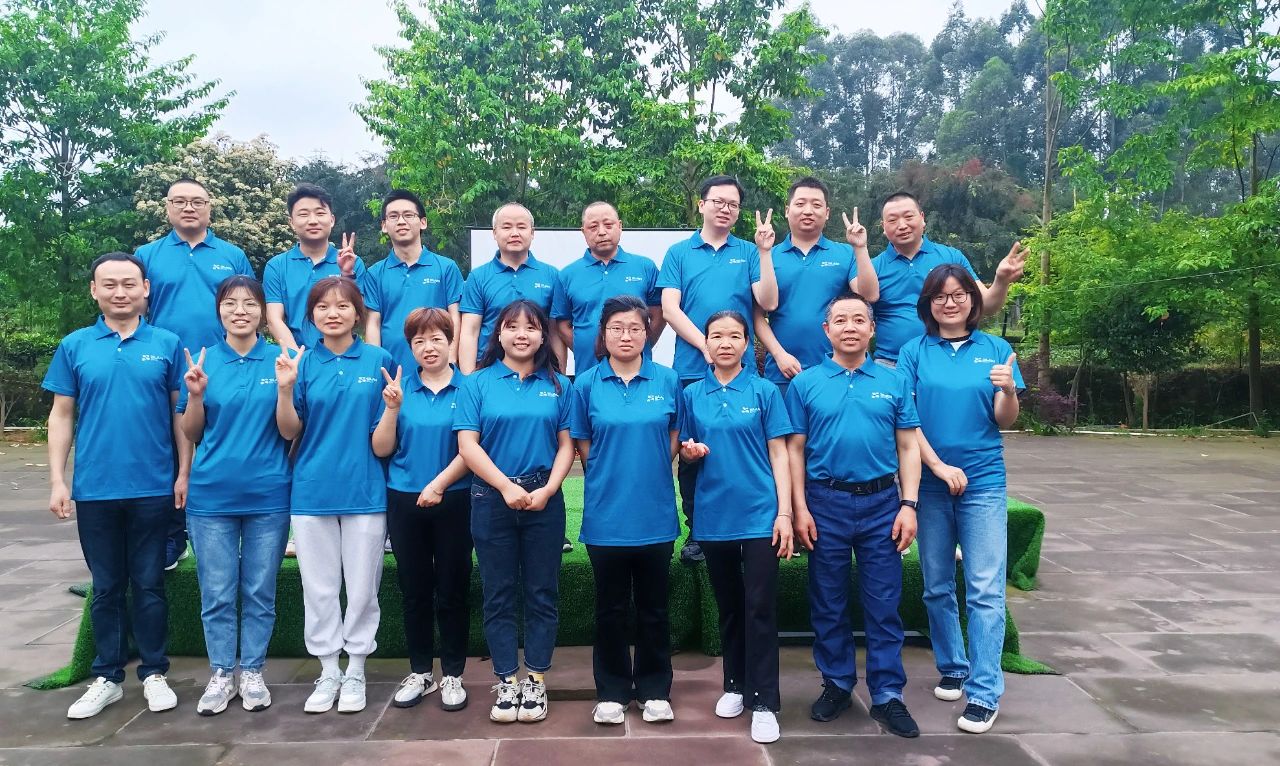 思來團建日 | 我們各自攀登，于更高處相逢！